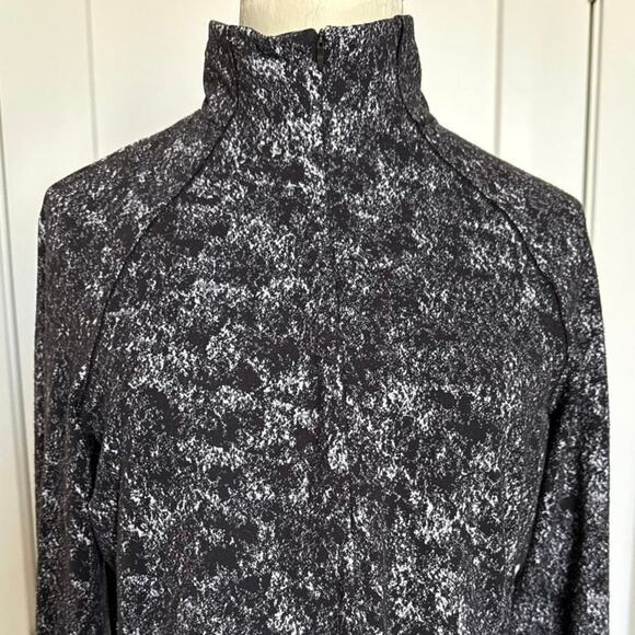 Lululemon Outrun the Elements 1/2 Zip Pullover Top Jacquard Black Size 8 - Picture 4 of 10